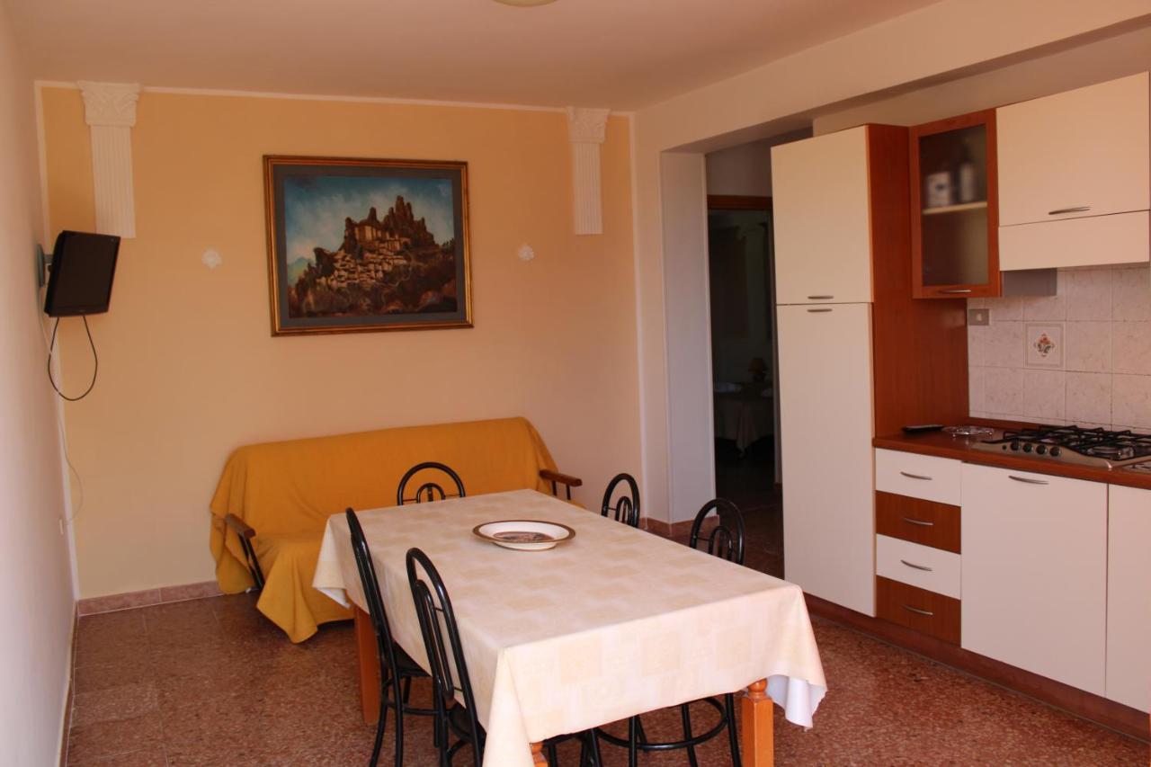 B&B Il Giardino Delle Meraviglie Melito Di Porto Salvo Exterior foto